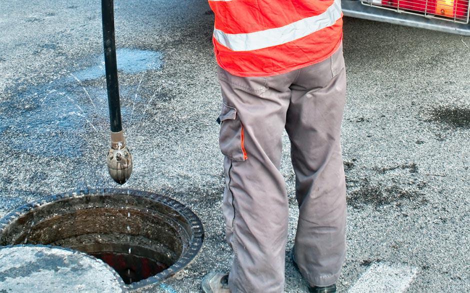 pompe à déboucher wc Levallois-Perret